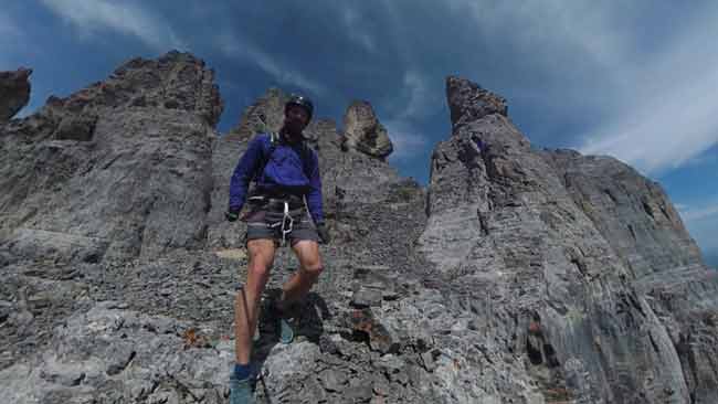 Darn Tough vs Smartwool vs icebreaker - merino sock showdown.